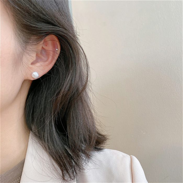 925 Sterling Silver Freshwater Baroque Pearl Stud Earrings - Image 4
