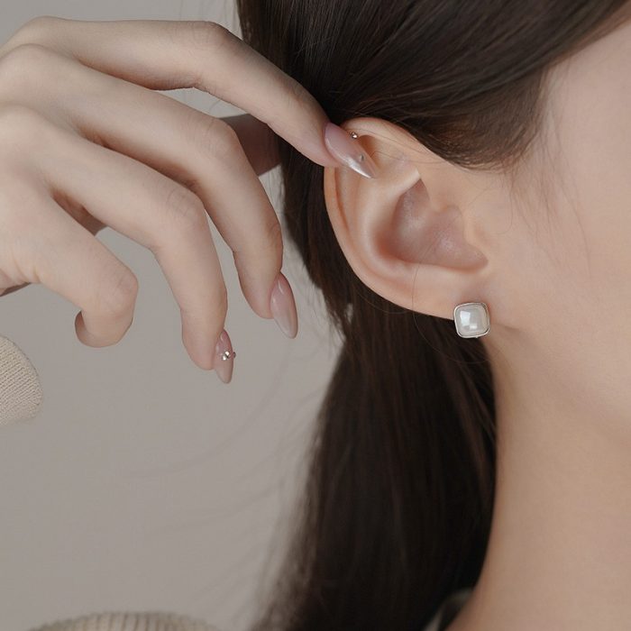 999 Fine Silver Pearl Hoop Earrings - Image 4