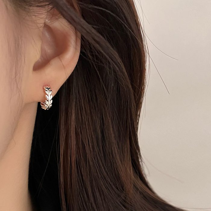 925 Sterling Silver Leaf Hoop Earrings - Image 3