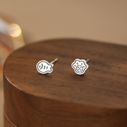 999 Fine Silver Cat Paw Fish Stud Earrings - Image 3