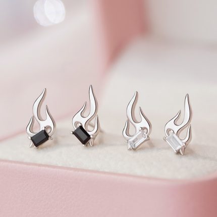 925 Sterling Silver Exquisite Flame Stud Earrings - Image 3