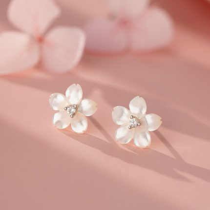 925 Sterling Silver New Elegant White Shell Floral Stud Earrings - Image 3