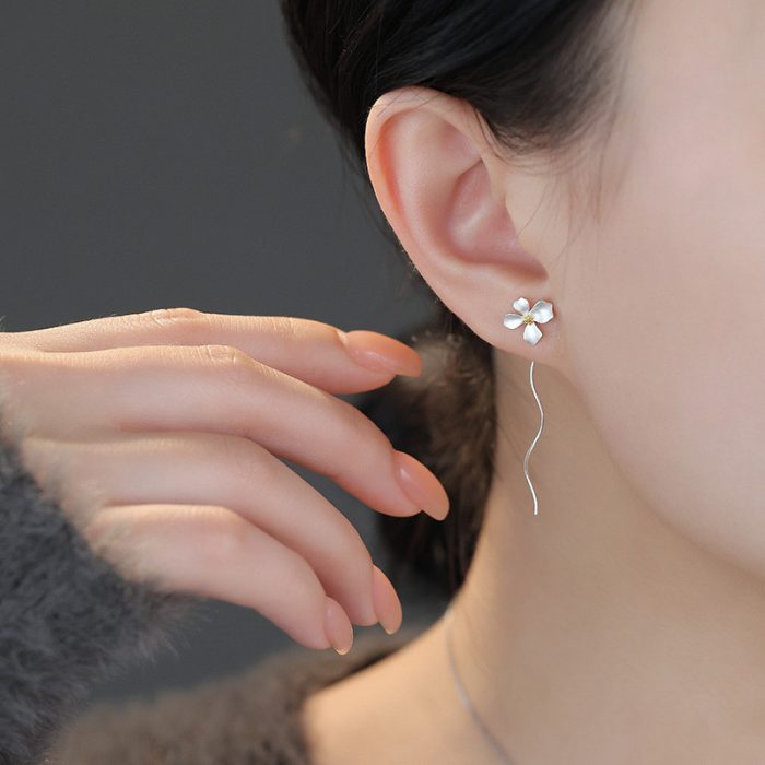 999 Fine Silver Light Luxury Gardenia Threader Earrings - Image 5