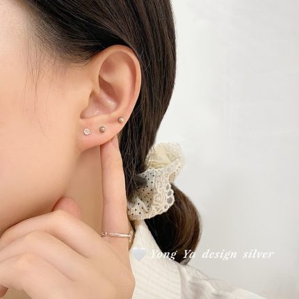 999 Fine Silver Yarn Ball Stud Earrings - Image 4