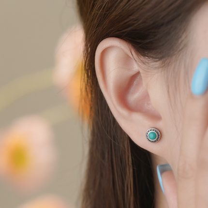 925 Sterling Silver Turquoise Screw Back Earrings - Image 4
