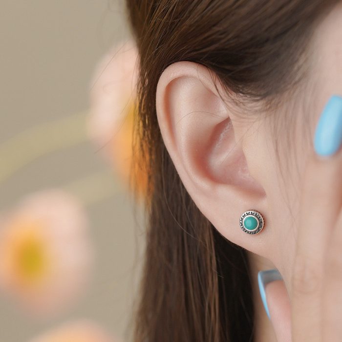 925 Sterling Silver Turquoise Screw Back Earrings - Image 4