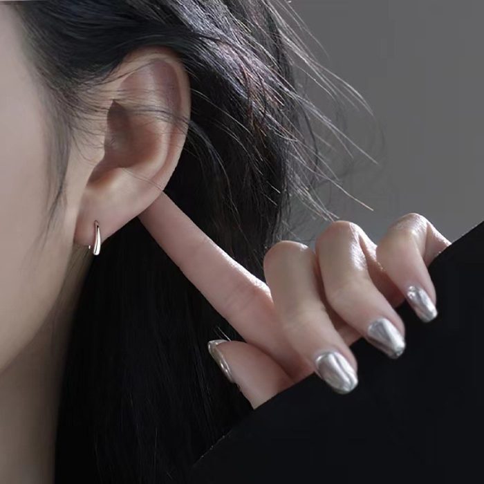 999 Fine Silver Stud Earrings - Image 2
