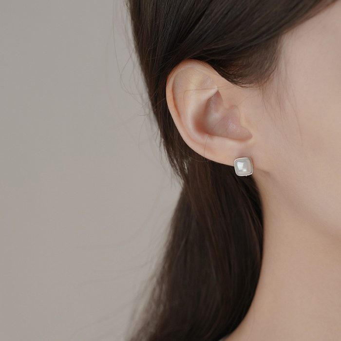 999 Fine Silver Pearl Hoop Earrings - Image 2