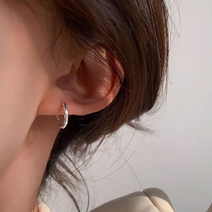 925 Sterling Silver Minimalist Line Plaid Hoop Earrings - Image 5