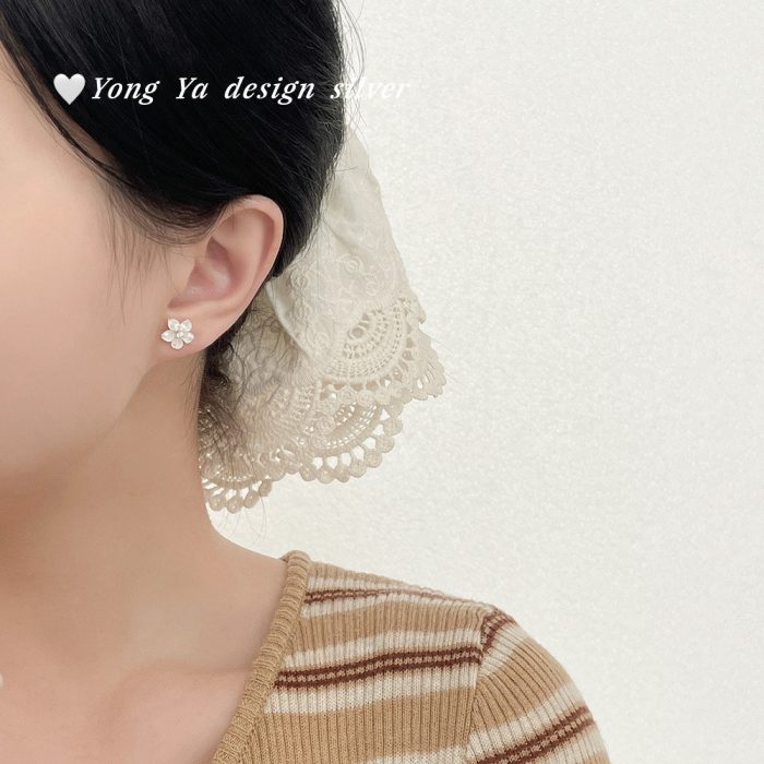 925 Sterling Silver White Shell Floral Stud Earrings - Image 2