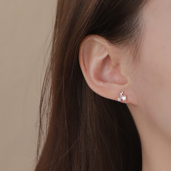 999 Fine Silver Pearl Cross Stud Earrings - Image 2
