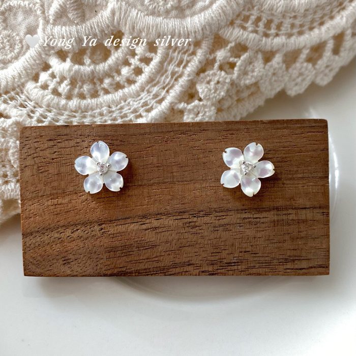 925 Sterling Silver White Shell Floral Stud Earrings - Image 7