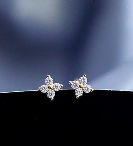 Creative Exquisite Gold Filled 925 Sterling Silver Mini Floral Pave CZ Four Leaf Clover Cartilage Stud Earrings - Image 4