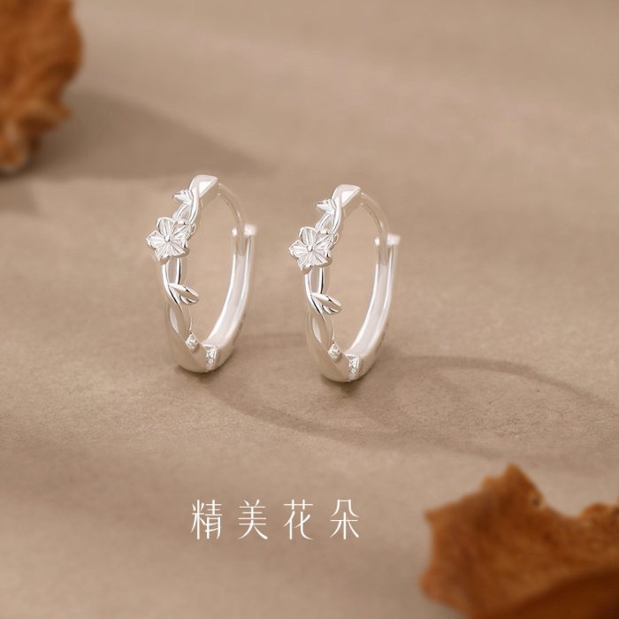 999 Fine Silver Classic Forest Wrapped Flower Hoop Earrings - Image 4