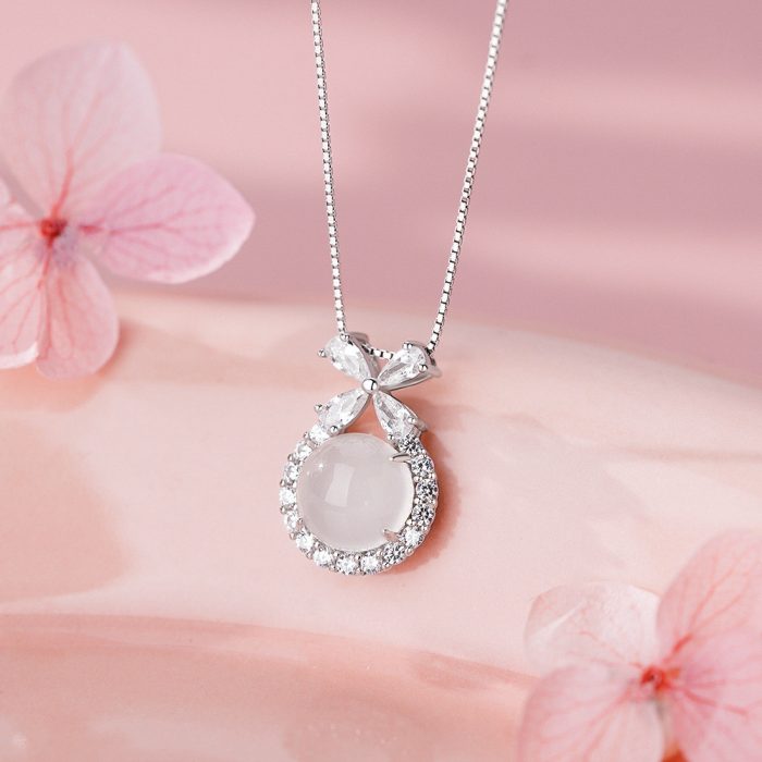 925 Sterling Silver Sweet Butterfly Circle White Agate Necklace - Image 3