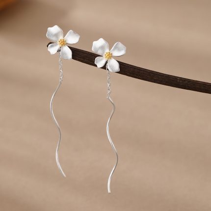 999 Fine Silver Gardenia Threader Earrings - Image 3