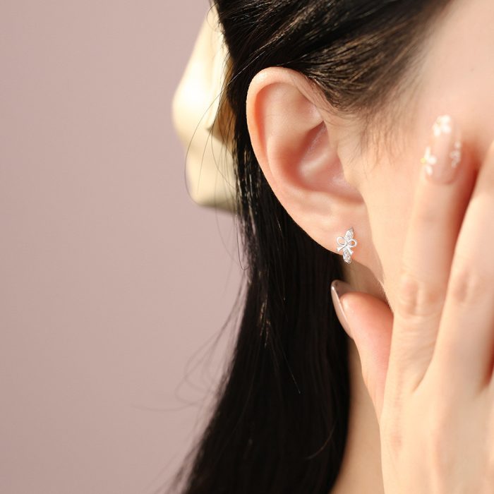 925 Sterling Silver Japanese Hollow Bow Hoop Earrings - Image 2