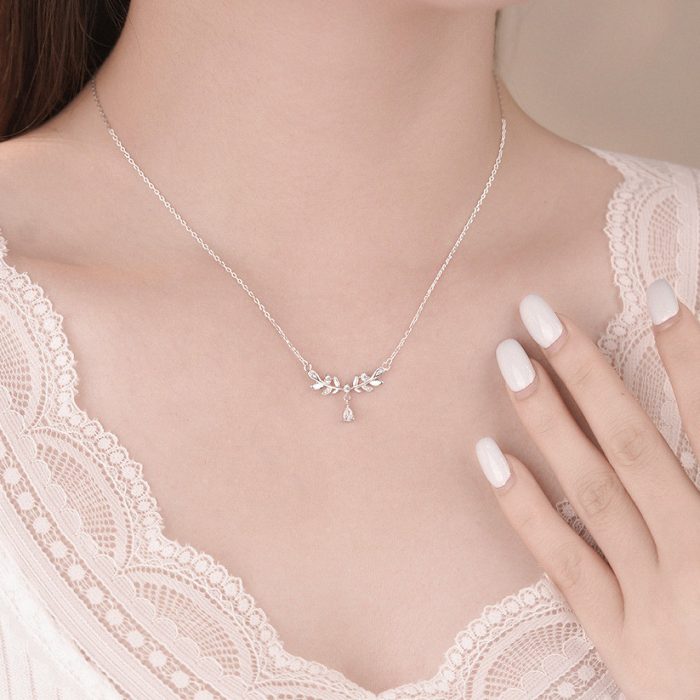 999 Fine Silver Exquisite Leaf Teardrop CZ Necklace - Image 2
