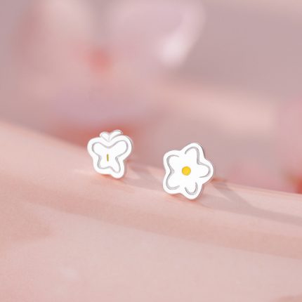 999 Fine Silver Floral Butterfly Stud Earrings - Image 4