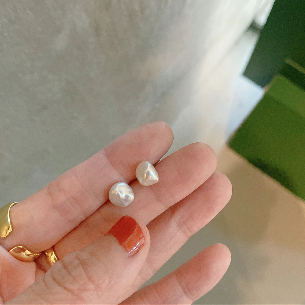 sg-11134201-8259a-ms2r7zoqaays00 925 Sterling Silver Freshwater Baroque Pearl Stud Earrings - Image 1