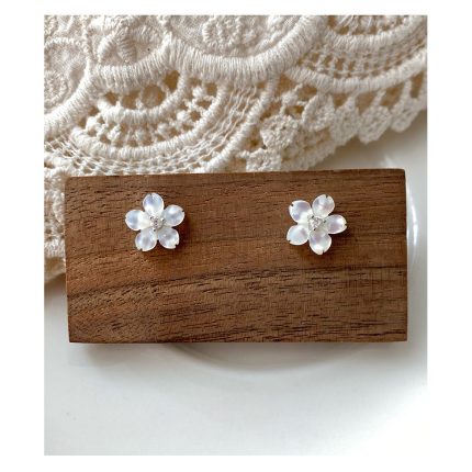 925 Sterling Silver White Shell Floral Stud Earrings - Image 6