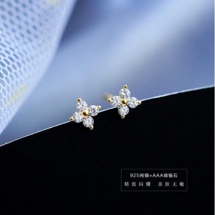 Creative Exquisite Gold Filled 925 Sterling Silver Mini Floral Pave CZ Four Leaf Clover Cartilage Stud Earrings - Image 3
