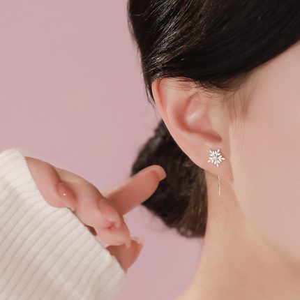 999 Fine Silver Snowflake Threader Earrings - Image 5