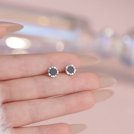 999 Fine Silver Black Onyx Stud Earrings - Image 4
