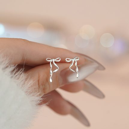 999 Fine Silver Ribbon Bow Stud Earrings - Image 4