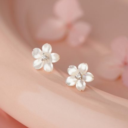 925 Sterling Silver New Elegant White Shell Floral Stud Earrings - Image 5