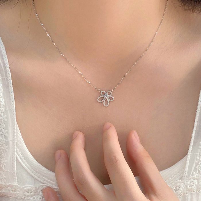 999 Fine Silver Floral Necklace - Image 2