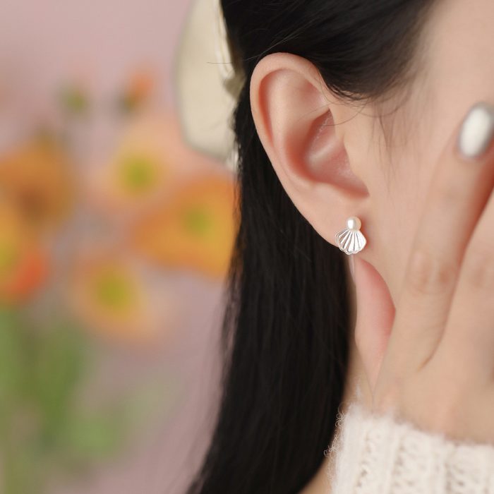 925 Sterling Silver Sweet Pearl Shell Stud Earrings - Image 6