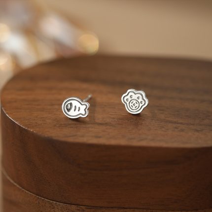 999 Fine Silver Cat Paw Fish Stud Earrings - Image 4