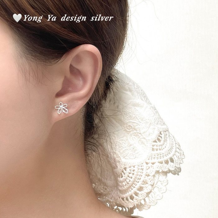 925 Sterling Silver Hollow Floral Stud Earrings - Image 2